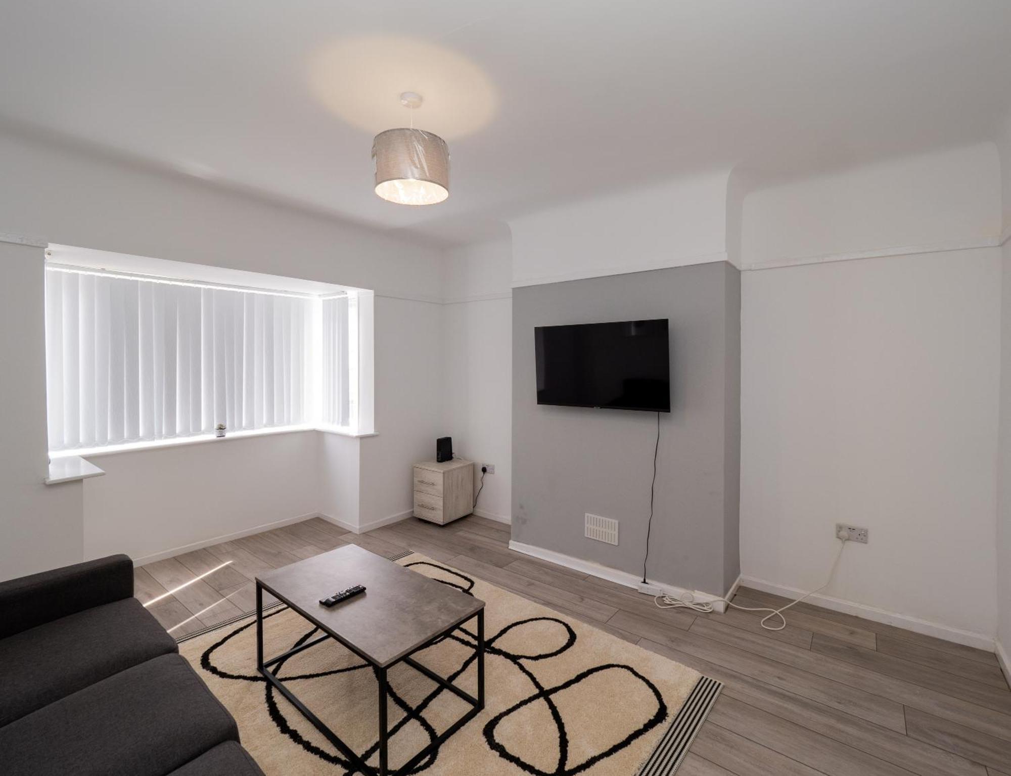 3Br Haven Retreat In Wallasey With Free Street Parking Exterior foto