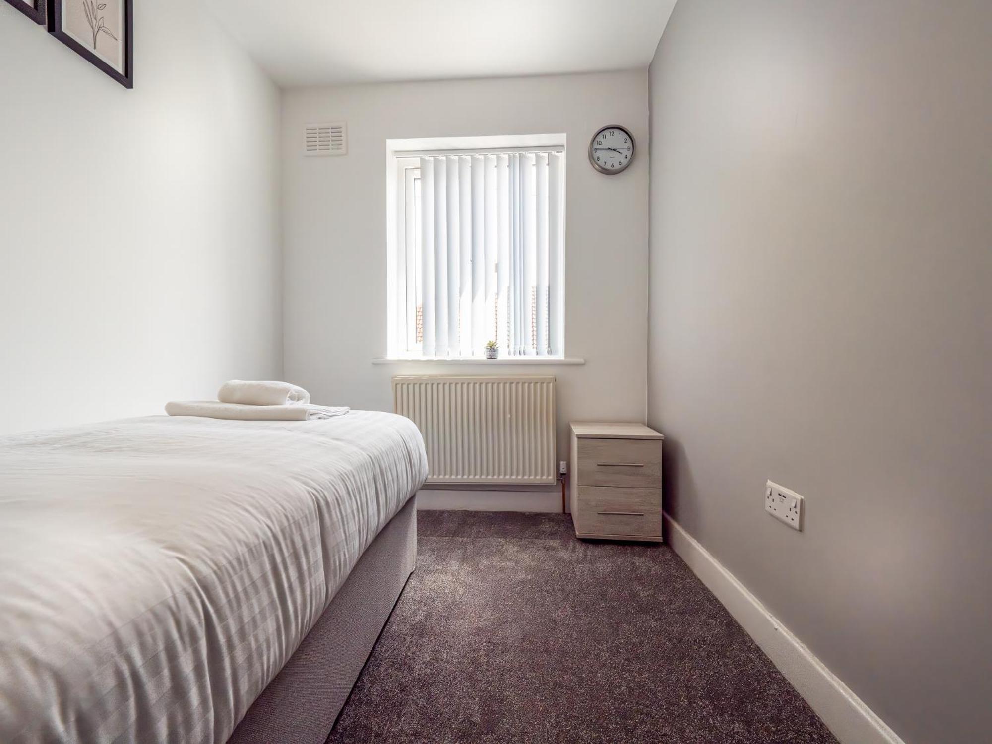 3Br Haven Retreat In Wallasey With Free Street Parking Exterior foto