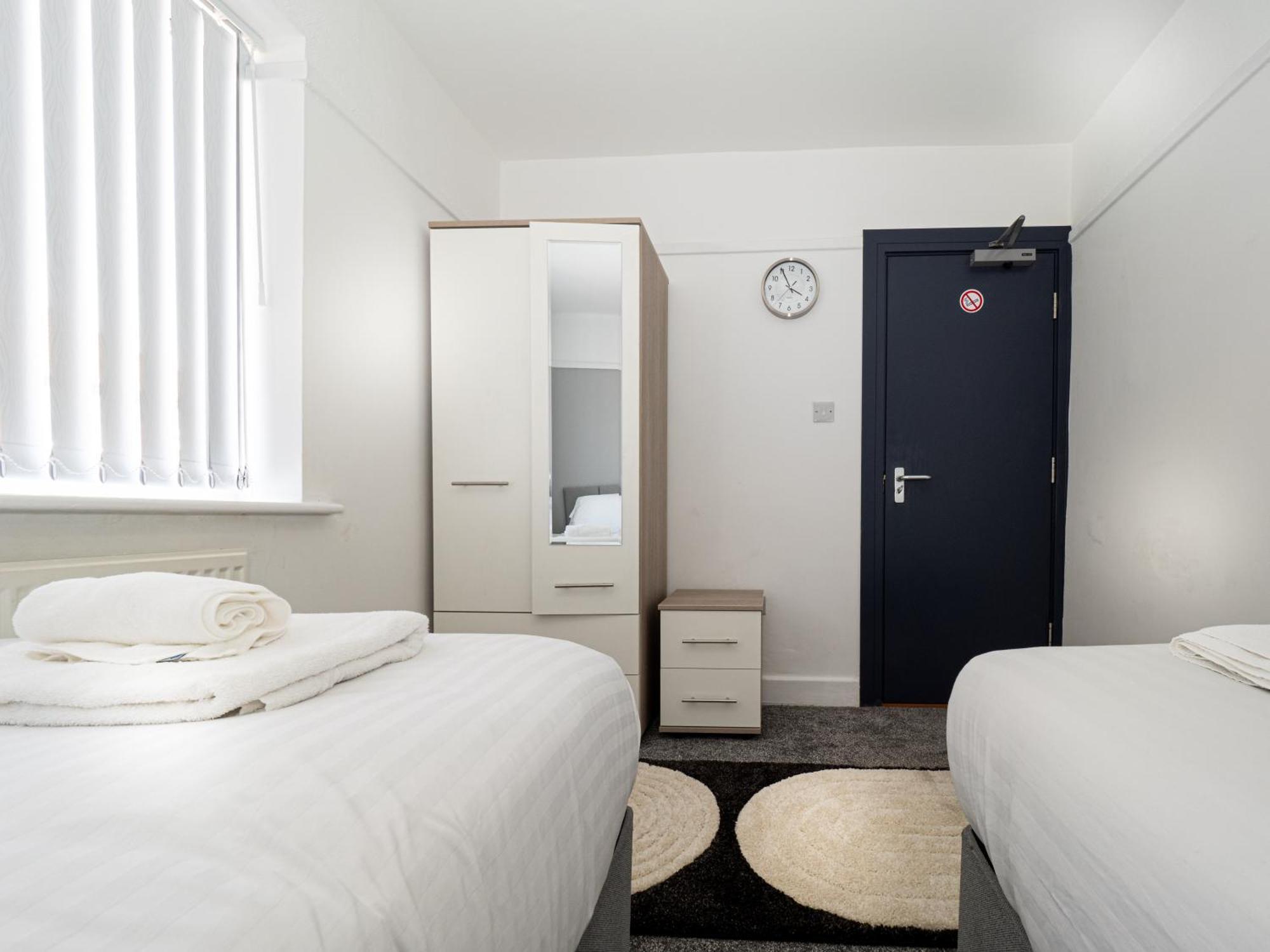 3Br Haven Retreat In Wallasey With Free Street Parking Exterior foto